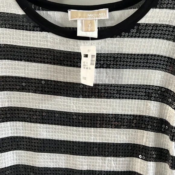 Navy blue and white sequins Michael Kors dress!! Above the knee, bodycon beauty - Picture 3 of 5